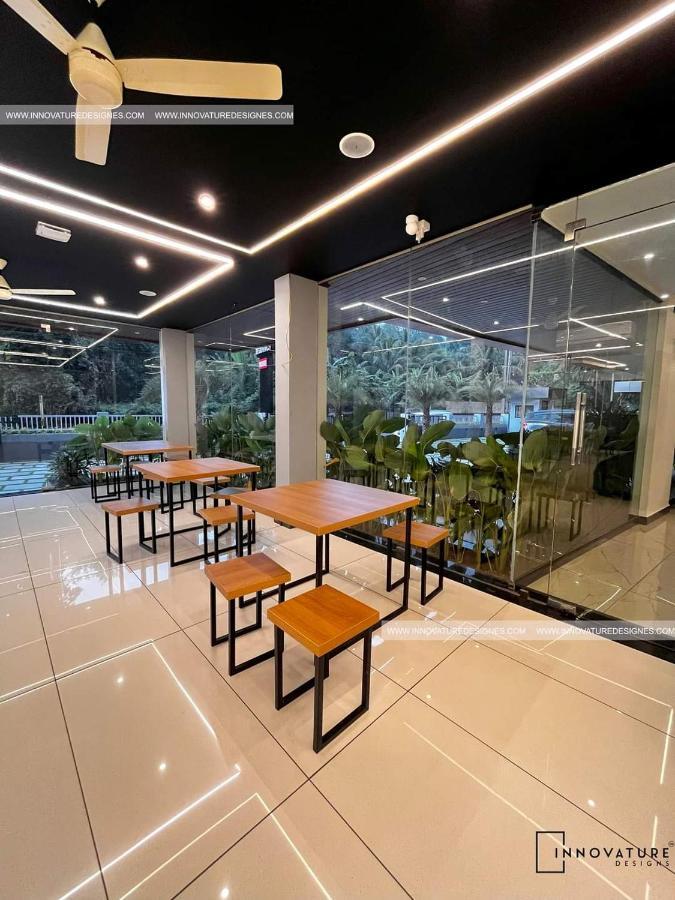 Hotel 24Inn Residency Pathanāmthitta エクステリア 写真
